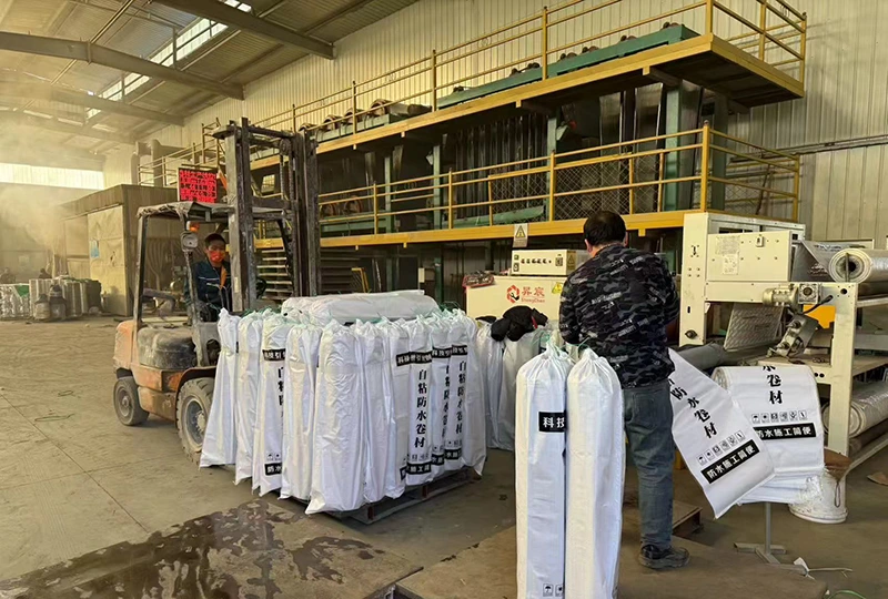 Milyen tulajdonságai vannak a polimer önállóan vízszigetelő membránnak