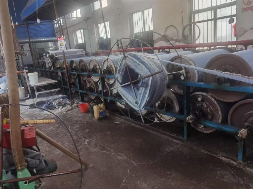 Üvegszállal megerősített vízálló membrán